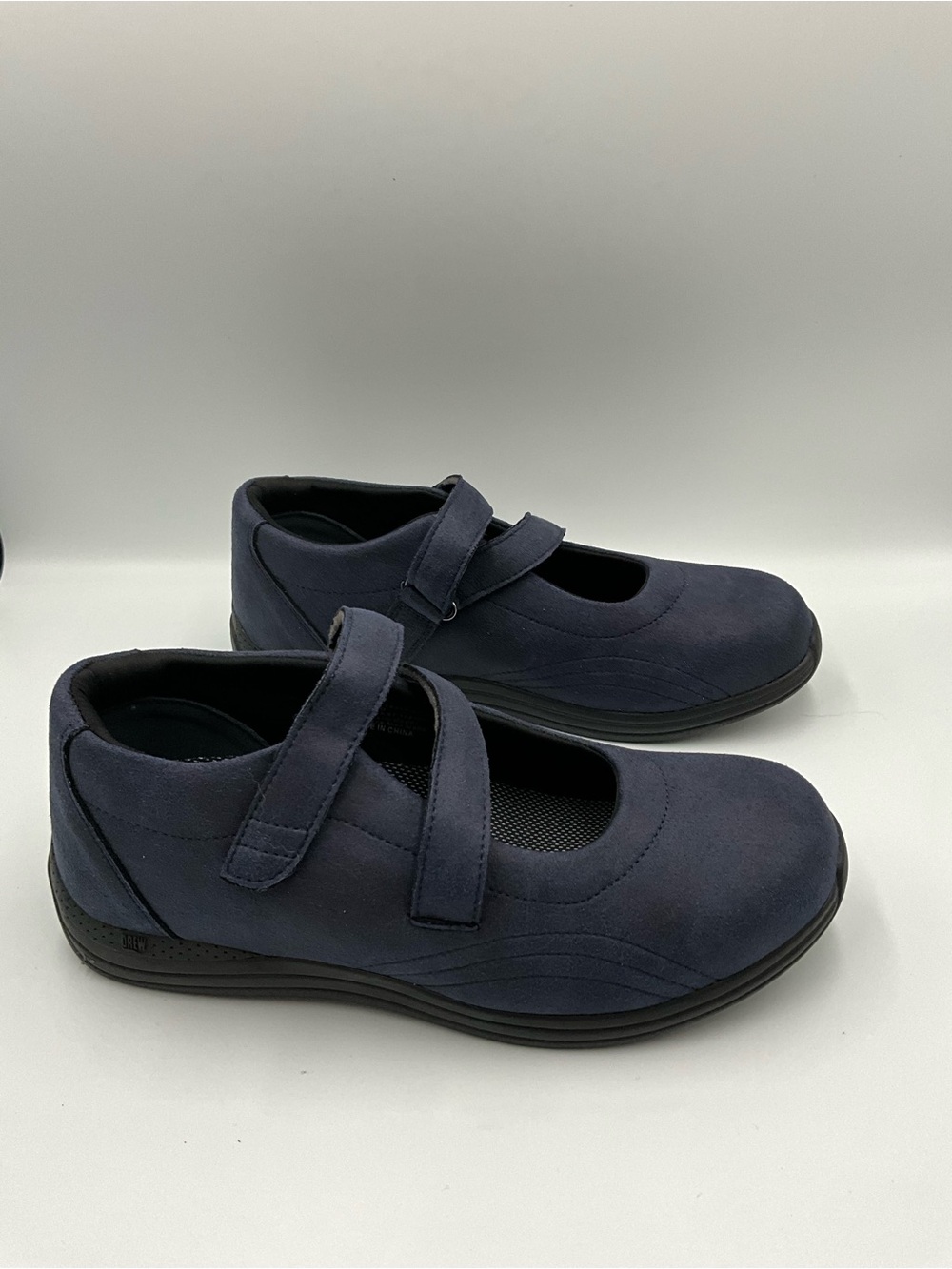 DREW Flats Size 8.5 WW Navy Mary Jane Strap Comfort Flats